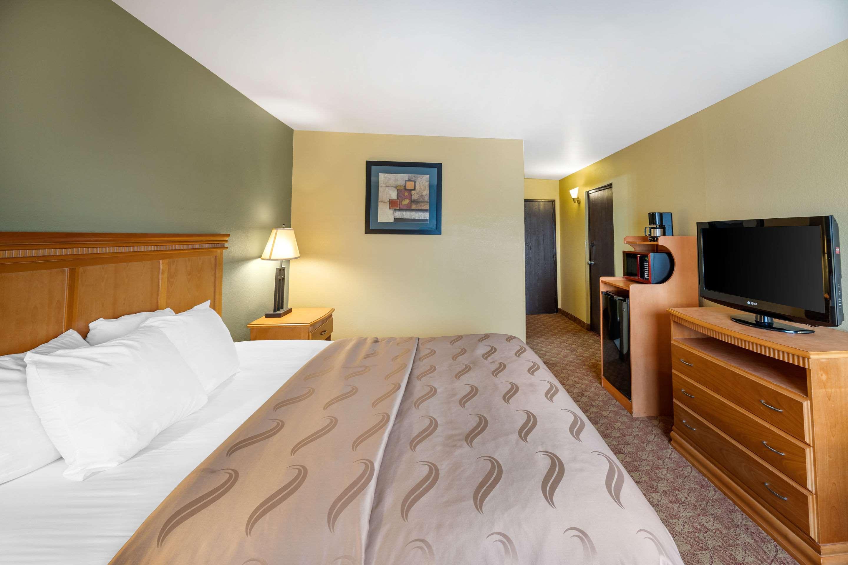 Rodeway Inn South Hutchinson Extérieur photo