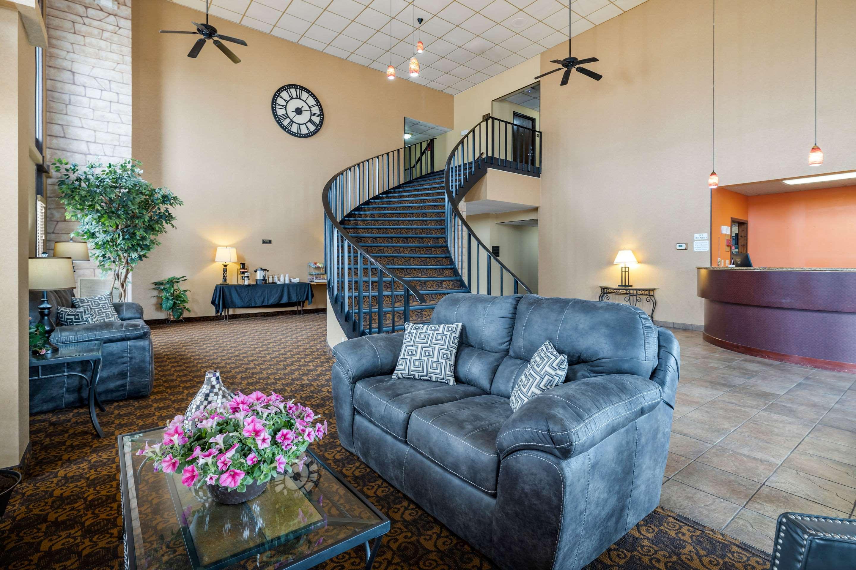 Rodeway Inn South Hutchinson Extérieur photo