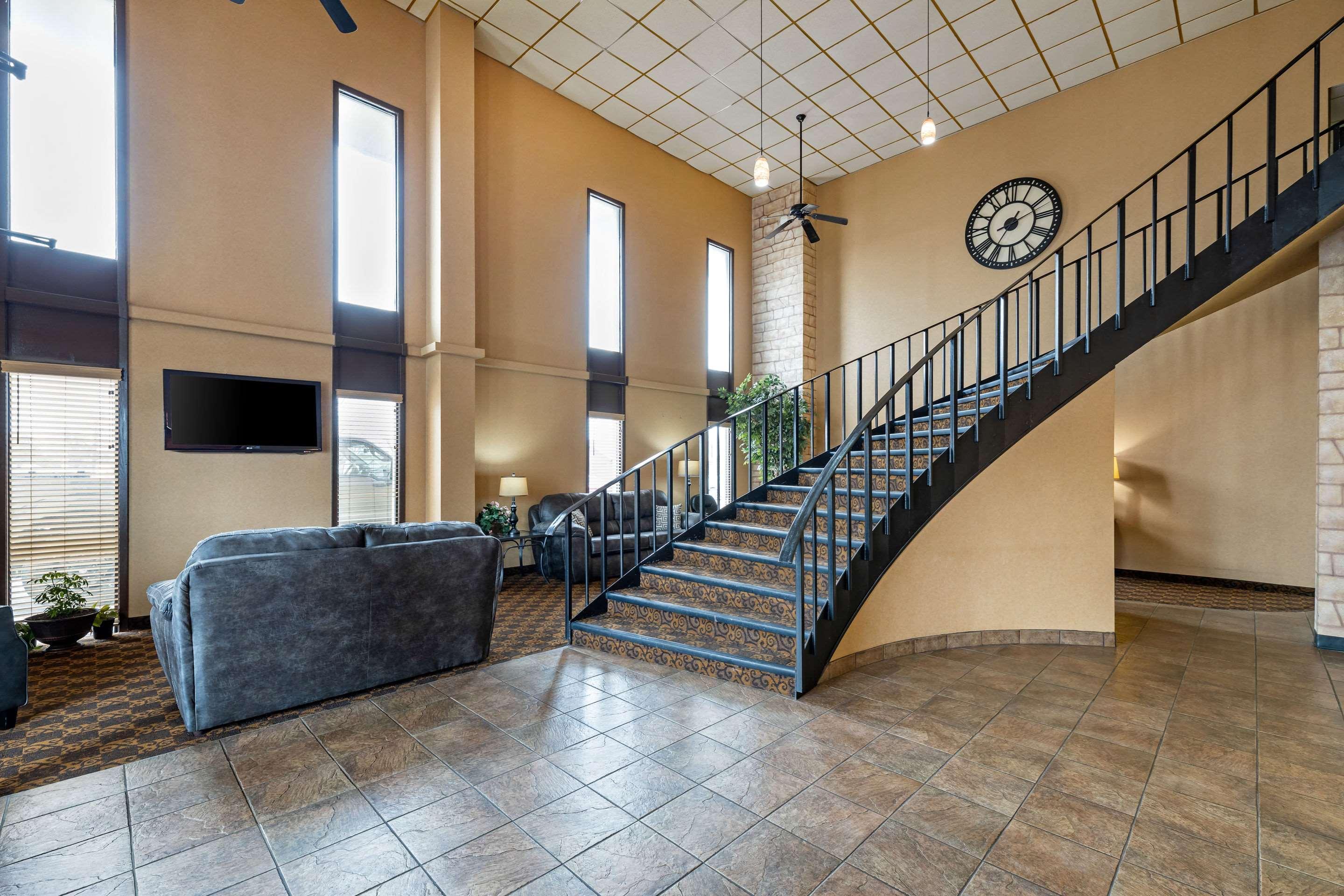 Rodeway Inn South Hutchinson Extérieur photo