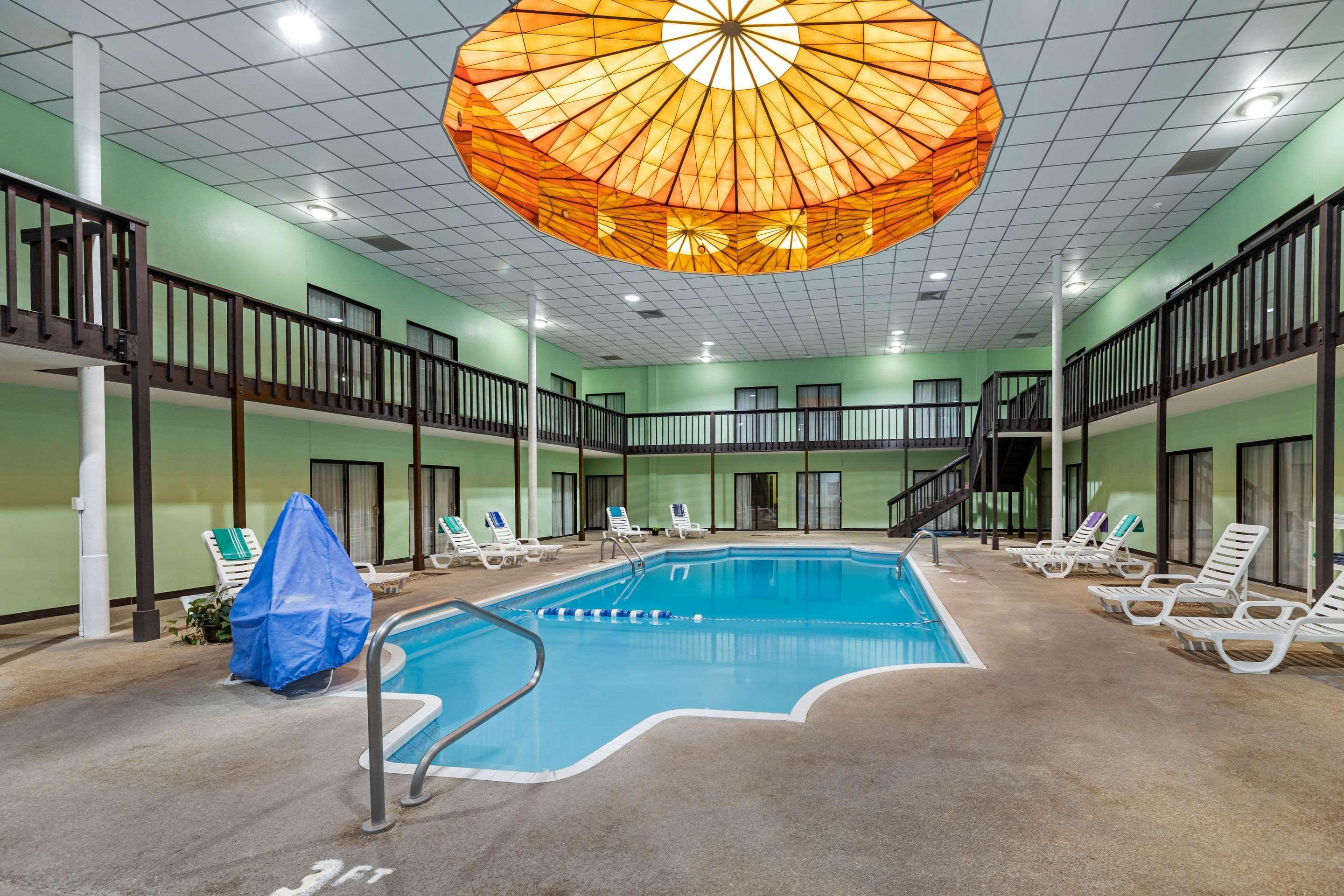 Rodeway Inn South Hutchinson Extérieur photo