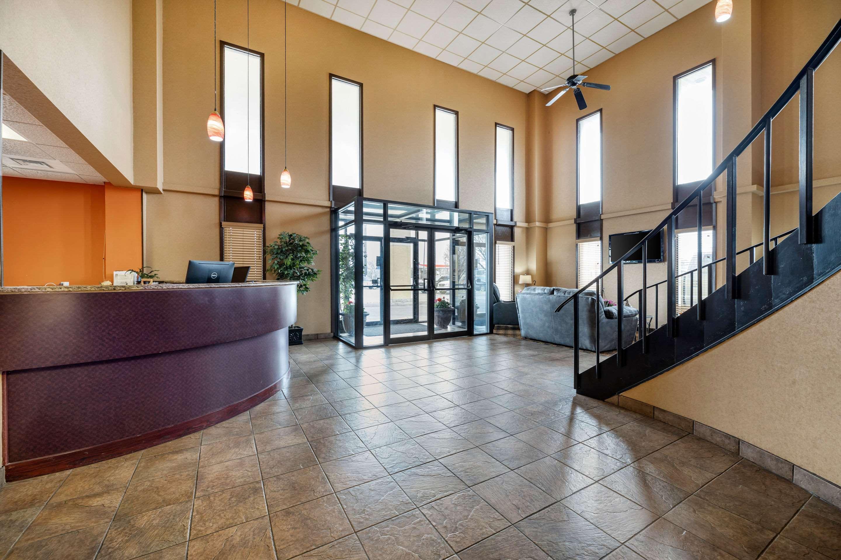 Rodeway Inn South Hutchinson Extérieur photo