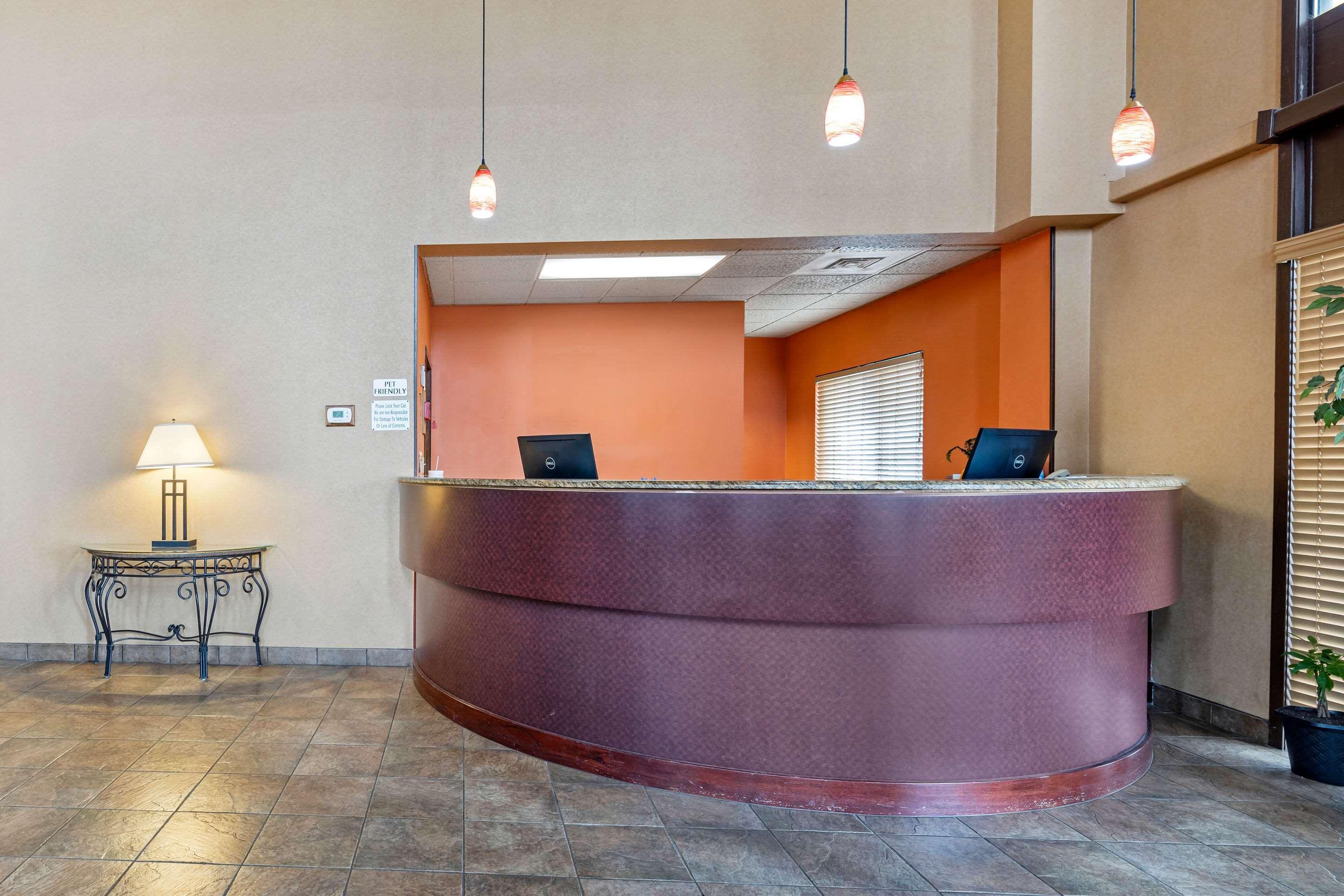 Rodeway Inn South Hutchinson Extérieur photo